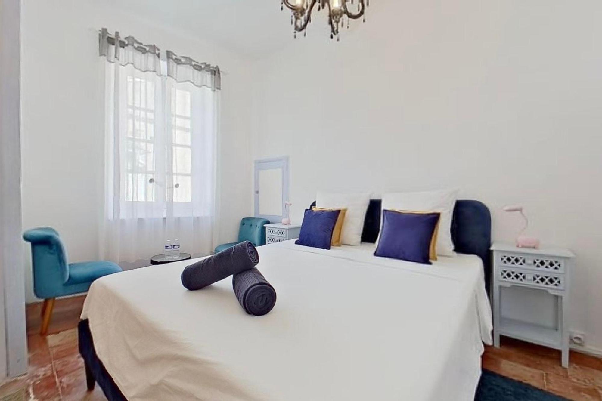 Luc-sur-Orbieu Les 2 Droles D'Oiseaux Bed & Breakfast エクステリア 写真