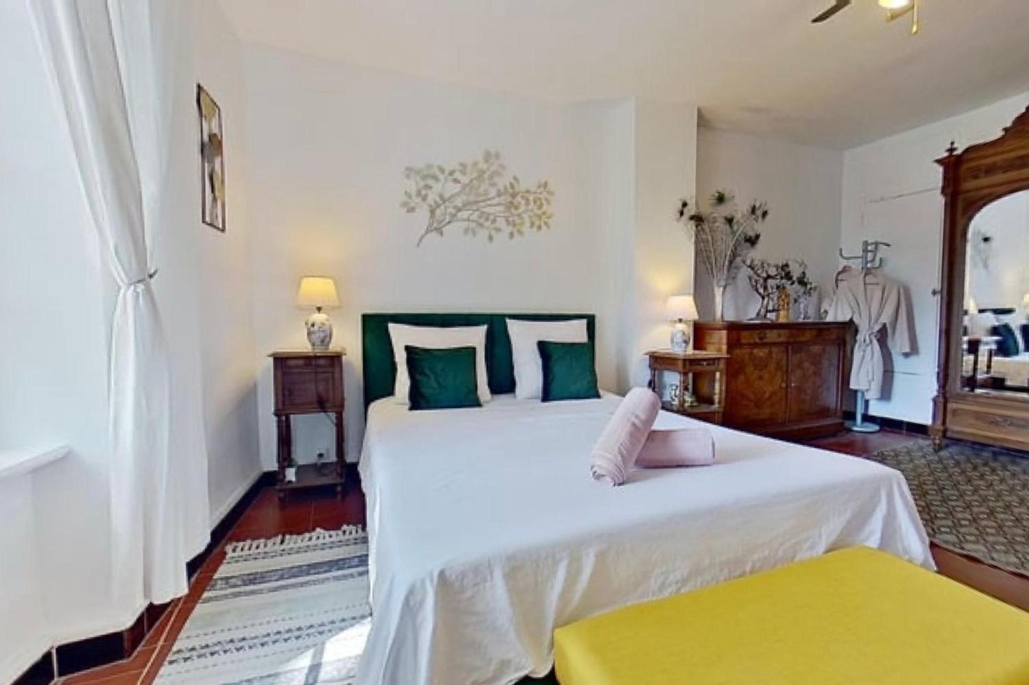 Luc-sur-Orbieu Les 2 Droles D'Oiseaux Bed & Breakfast エクステリア 写真