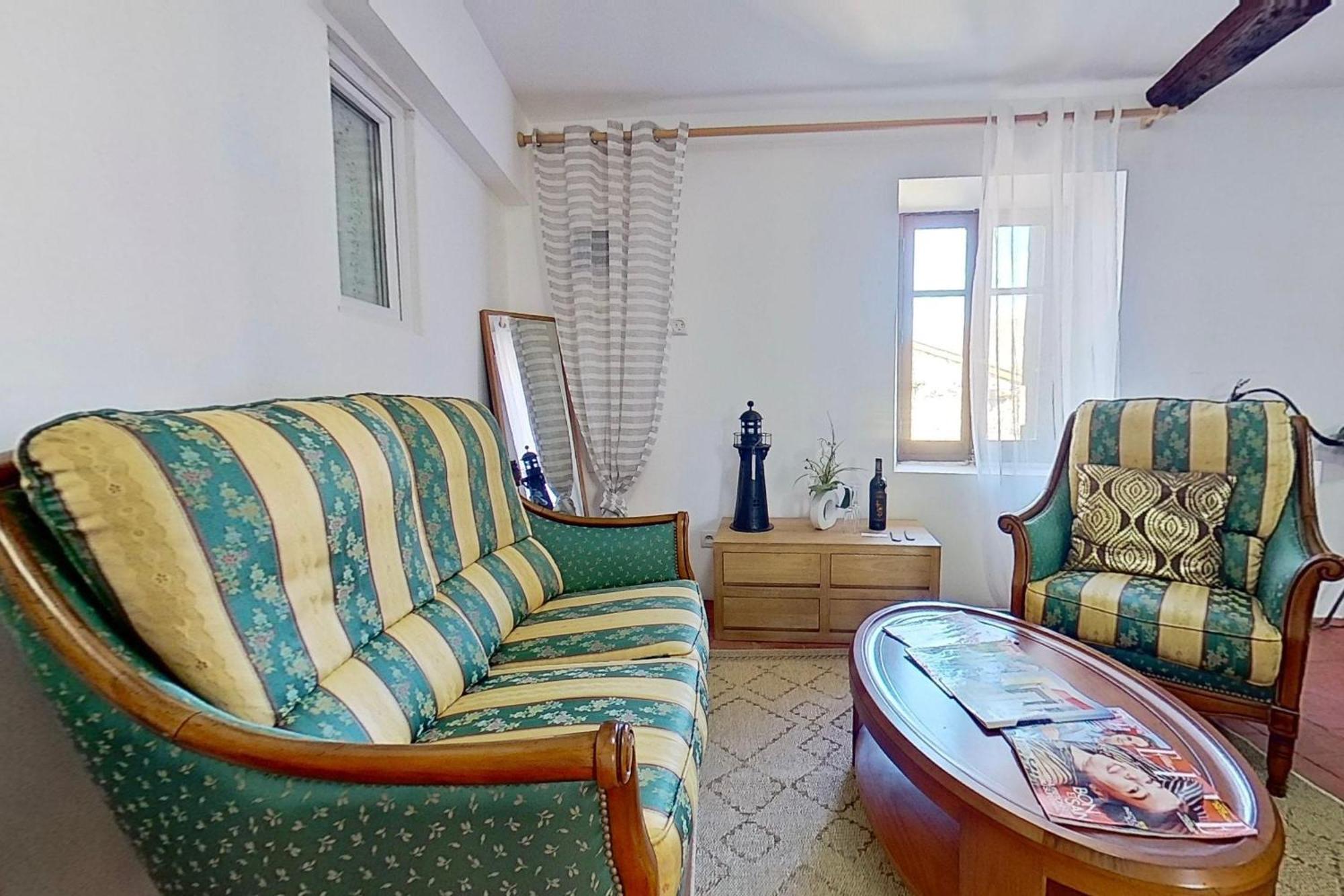 Luc-sur-Orbieu Les 2 Droles D'Oiseaux Bed & Breakfast エクステリア 写真