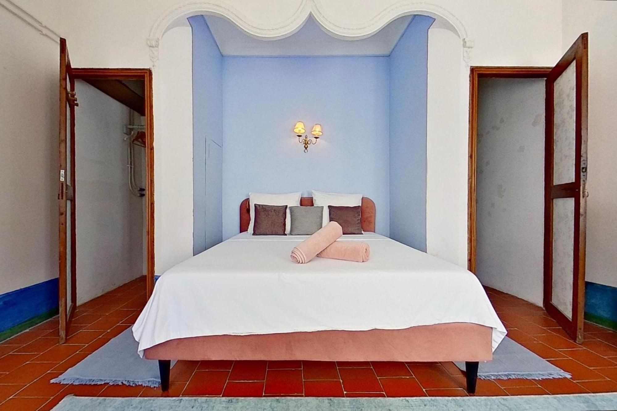 Luc-sur-Orbieu Les 2 Droles D'Oiseaux Bed & Breakfast エクステリア 写真